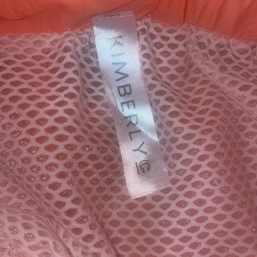 Kimberly C Coral Nylon Running Shorts Women’s Small High Rise Dolphin Hem NWT - Picture 4 of 5
